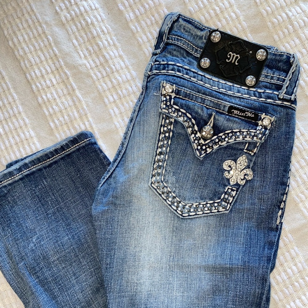 Women’s Miss me Jeans: light wash, size 26, inseam 37 tall/ long